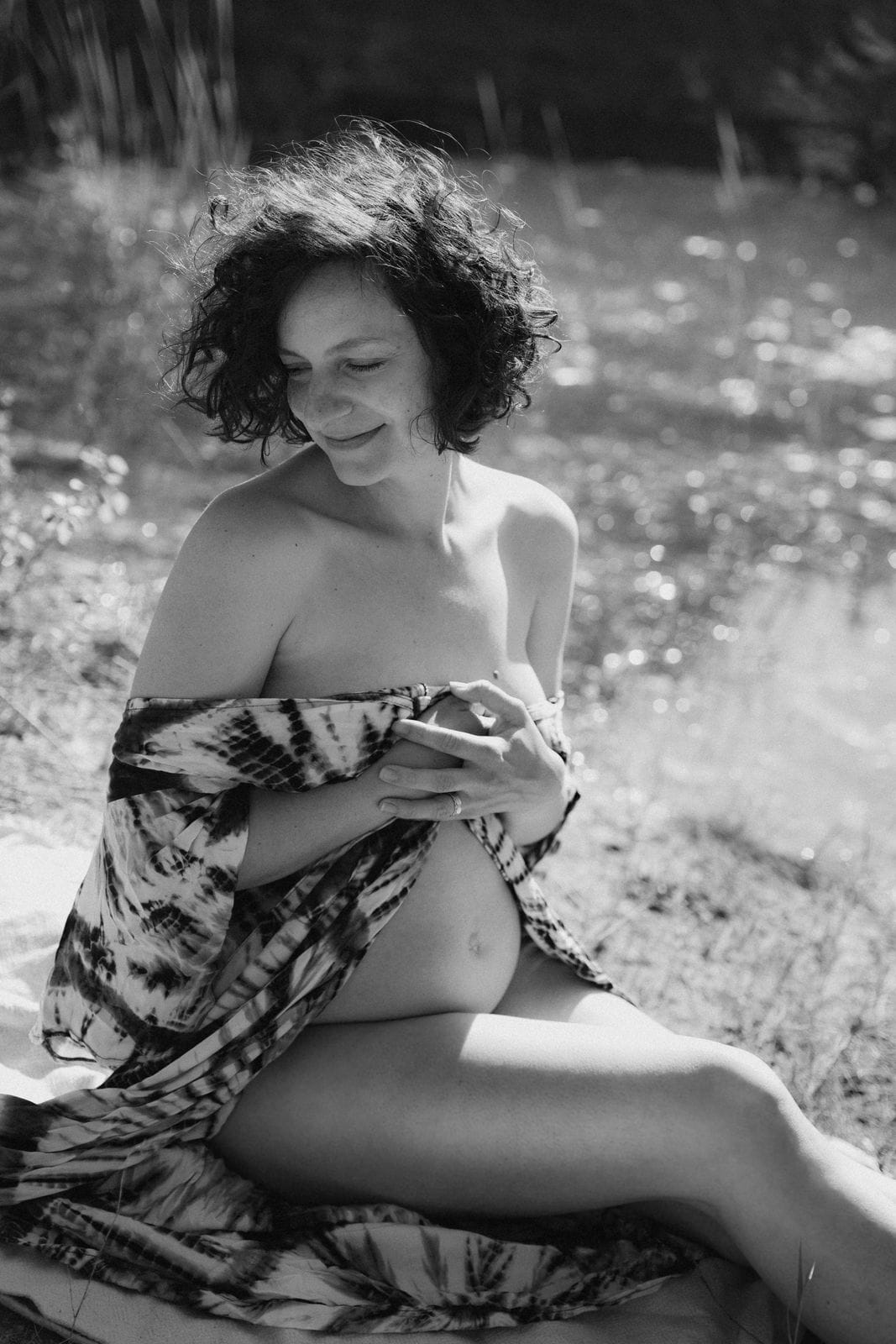 IdaBaumann-Babybauch-Outdoor-Sommer-Natur-7