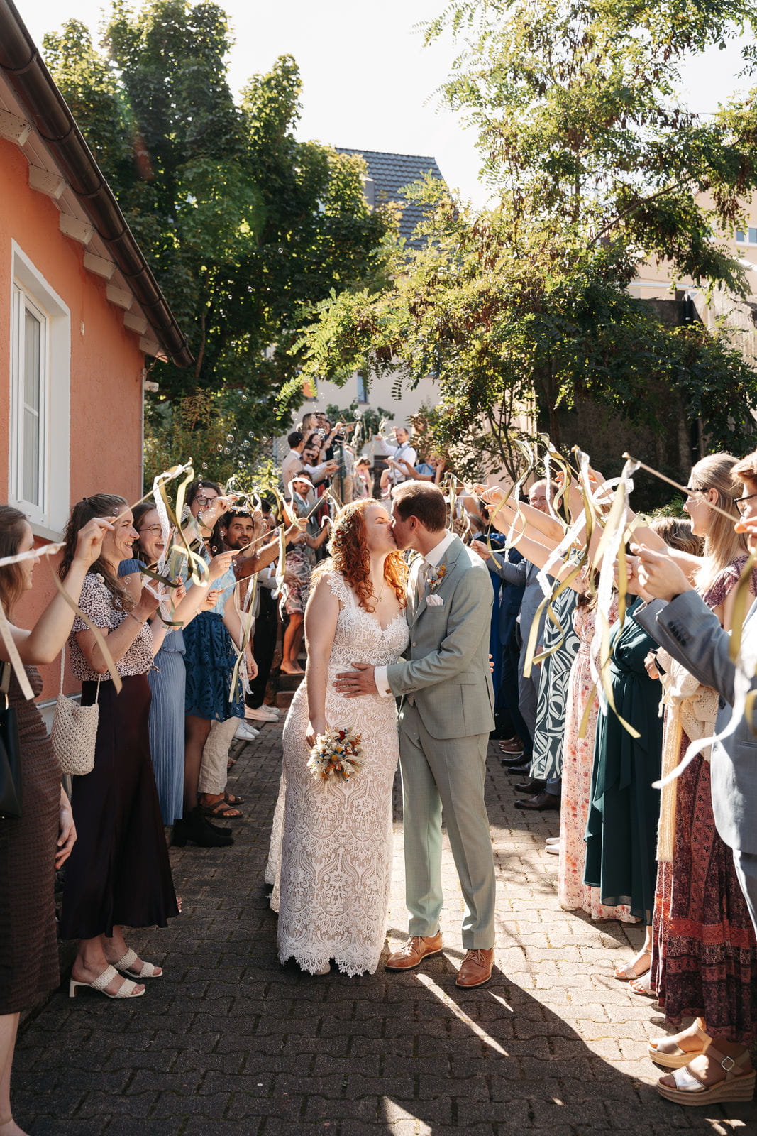 151 – IdaBaumann-Hochzeit-Kirche-Stuttgart-Bayreuth-U-Bahn-Urban-Hippie2