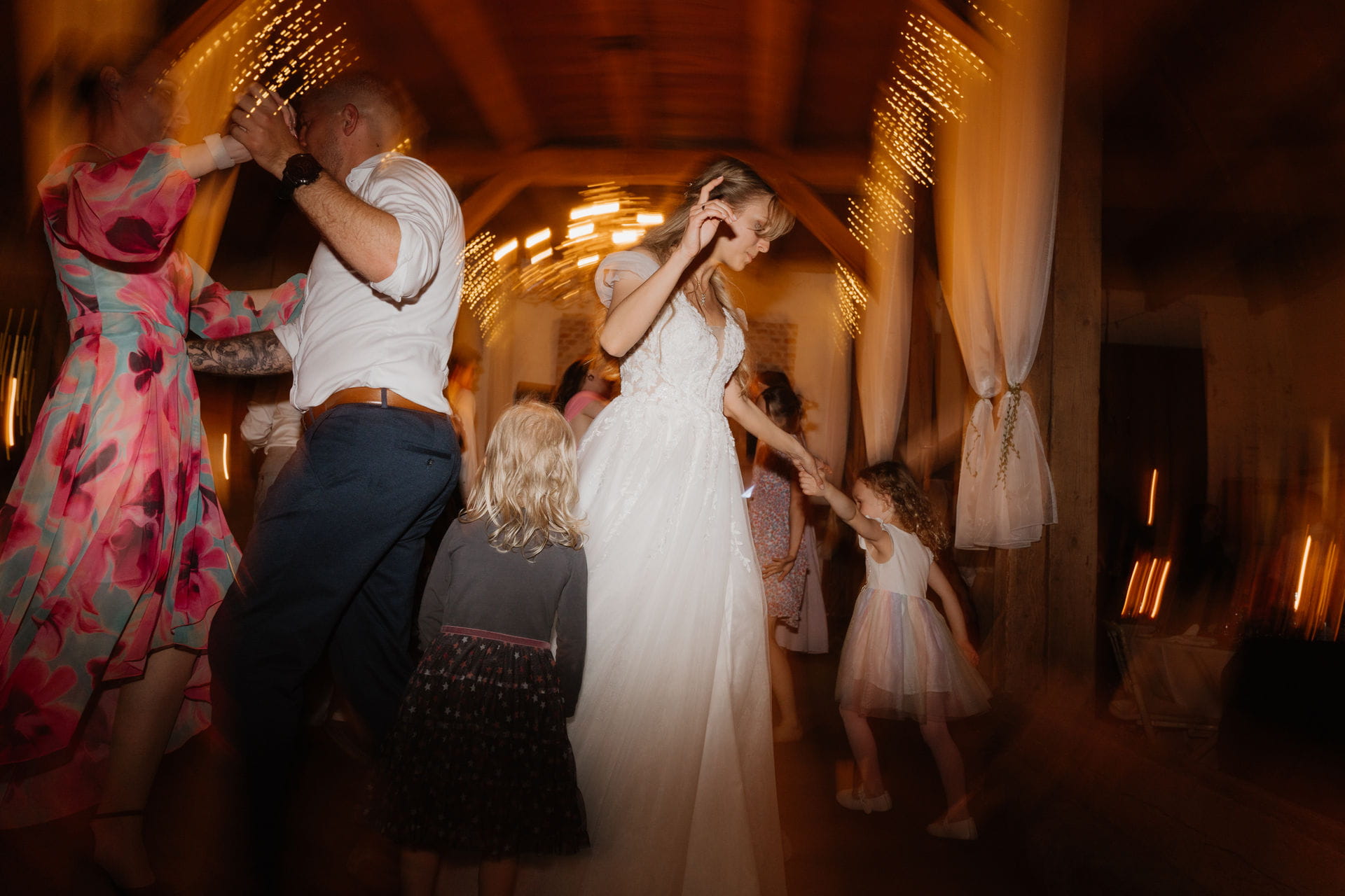 171 – IdaBaumann-Hochzeit-Redwitz-an-der-Rodach-Hochzeitsscheune-Scheunenhochzeit-Schloss-Redwitz-Kronach-Bayreuth2