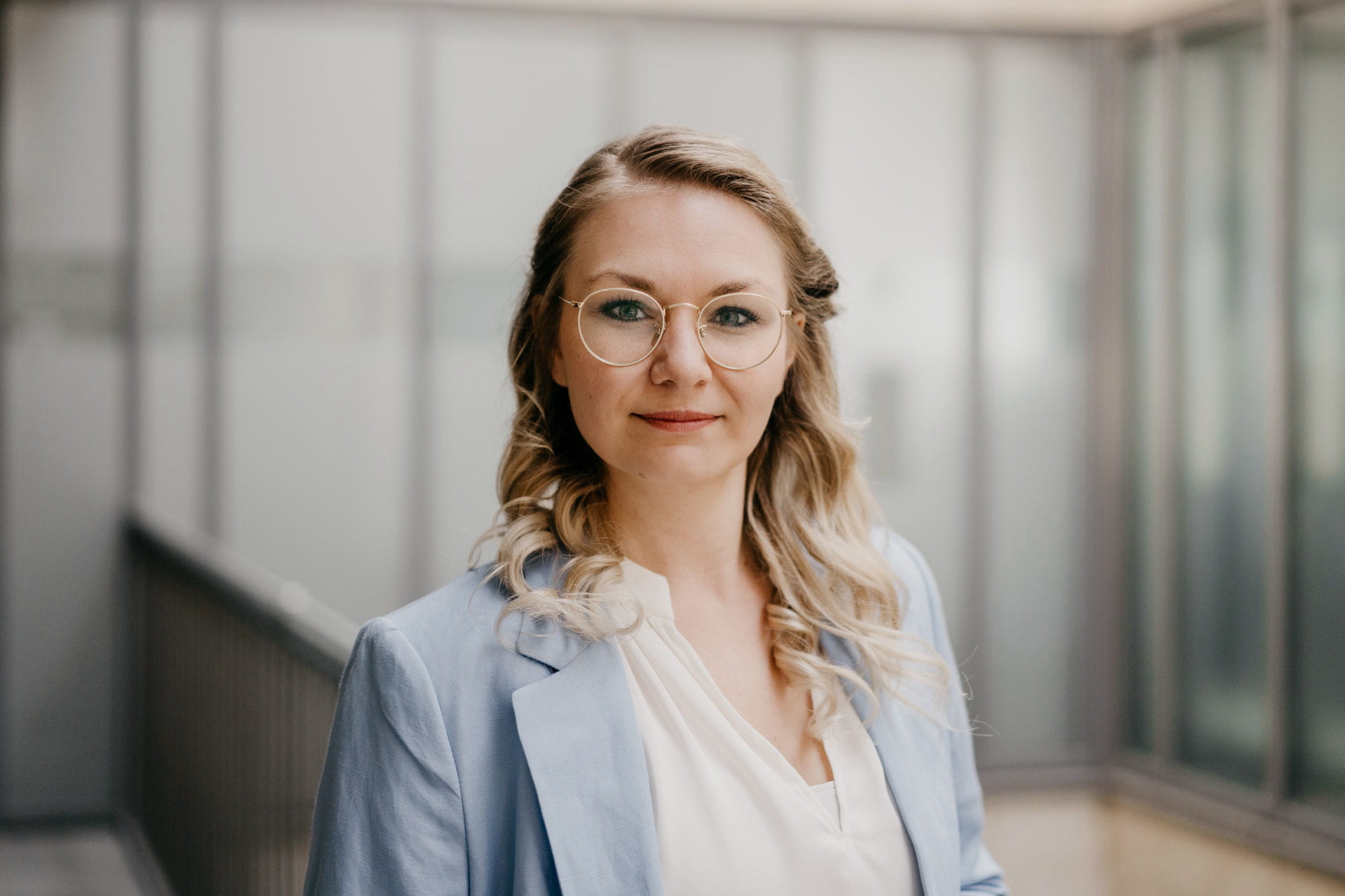 19 – IdaBaumann-Businessportrait-Bewerbungsfotos-Portrait-Job-Outdoor-Bayreuth8
