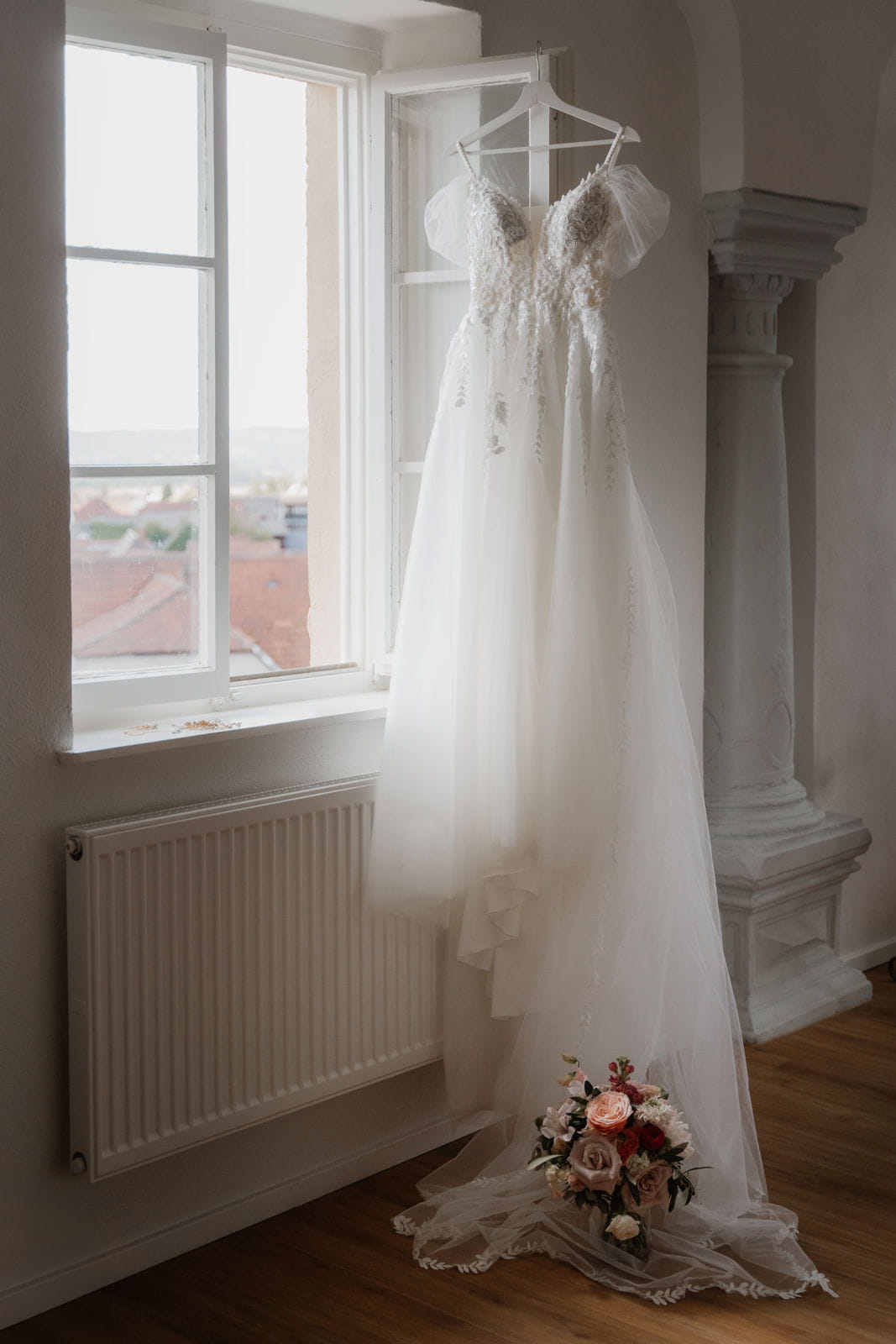192 – IdaBaumann-Hochzeit-Redwitz-an-der-Rodach-Hochzeitsscheune-Scheunenhochzeit-Schloss-Redwitz-Kronach-Bayreuth26