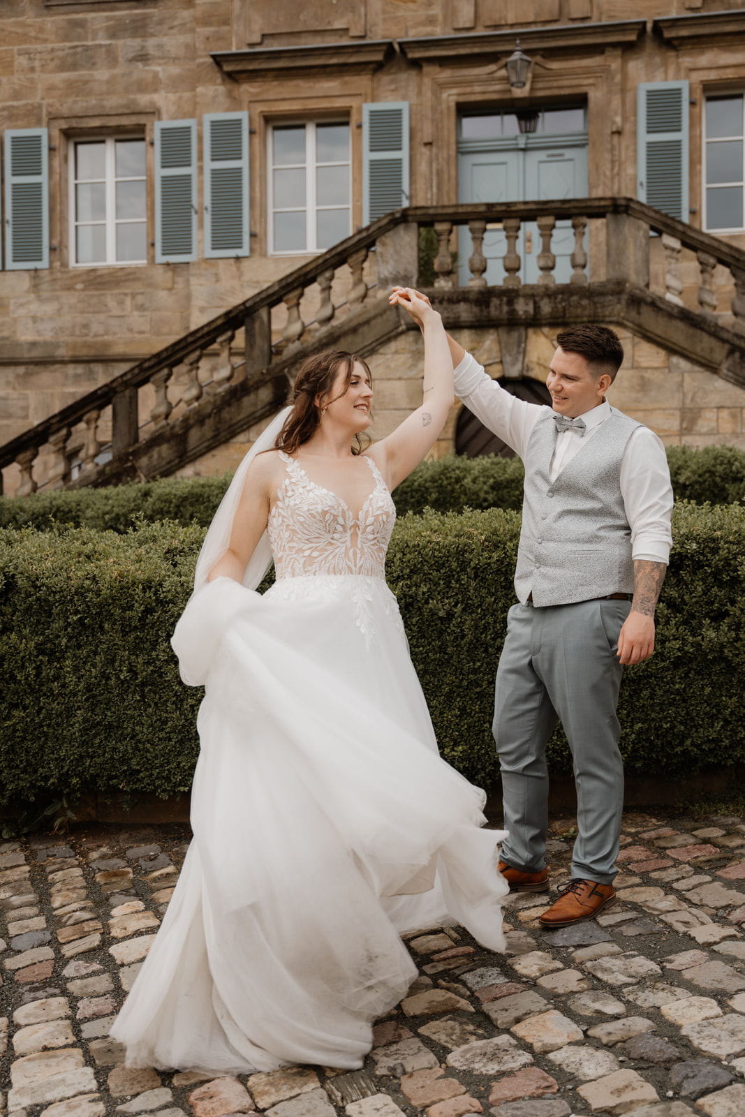 196 – IdaBaumann-Hochzeit-Schloss-Colmdorf-Bayreuth-Neudrossenfeld-Braeuwerck-Standesamt-Getting-Ready-modern-elegant2