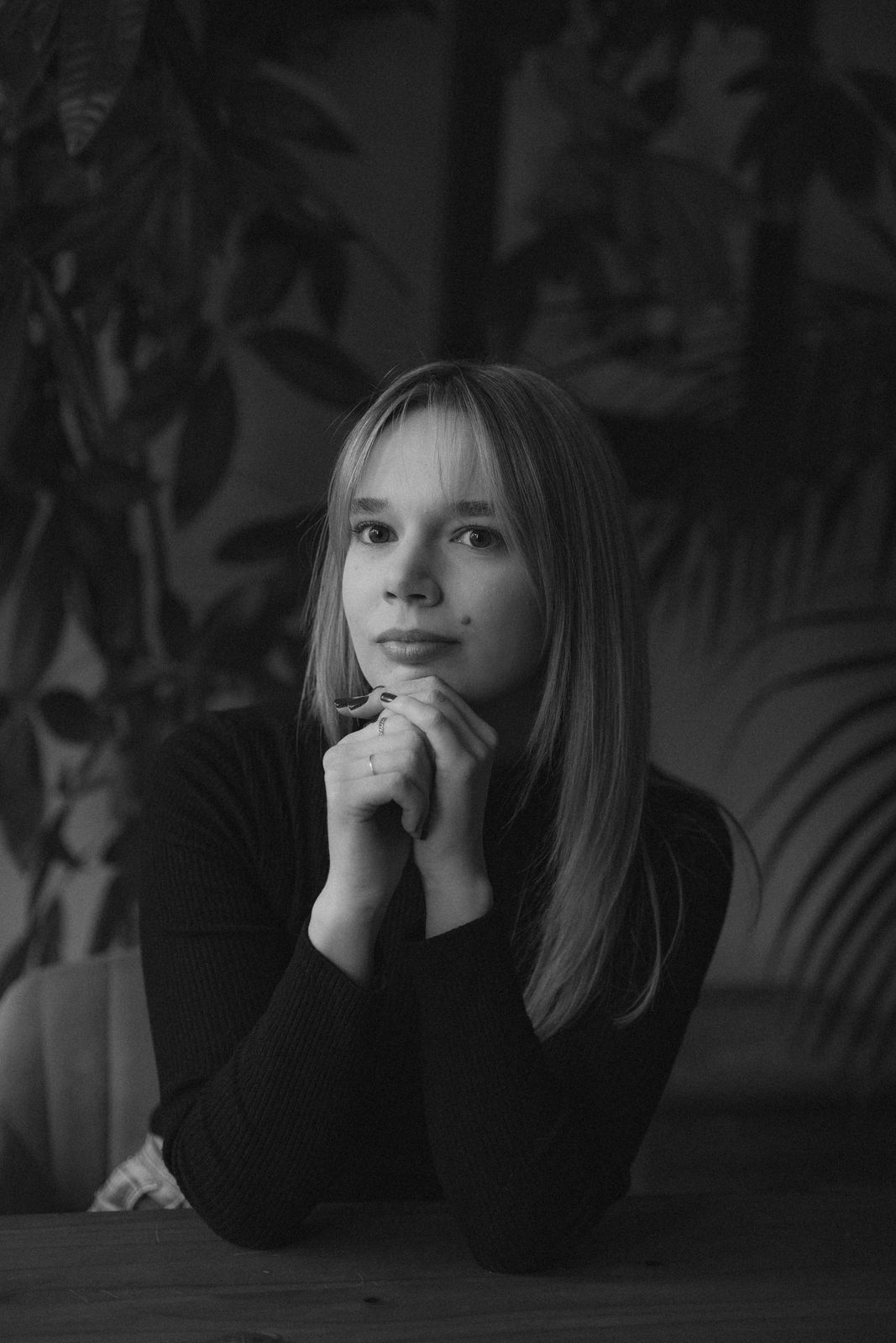 21 – IdaBaumann-Portrait-Shooting-Portraet-Bayreuth-boho-vintage-natuerlich-zuhause-indoor-homestory2