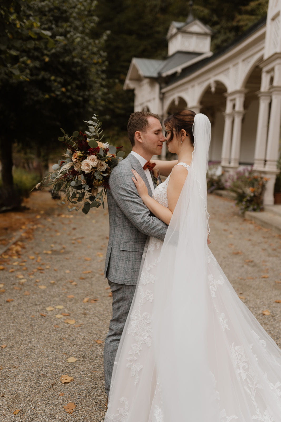 22 – IdaBaumann-Hochzeit-Bad-Berneck-Fichtelgebirge-Kolonnade-Lindenmühle-Kirche-Kurpark7