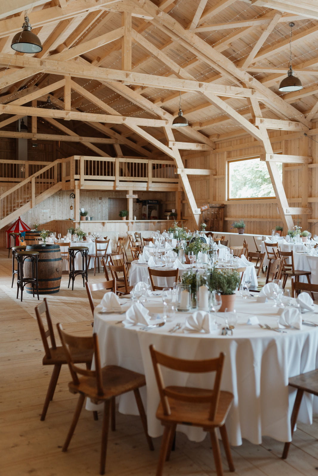 244 – IdaBaumann-Hochzeit-Schneehochzeit-Kulturscheune-Wirbenz-Kirche-Bayreuth-Speichersdorf13