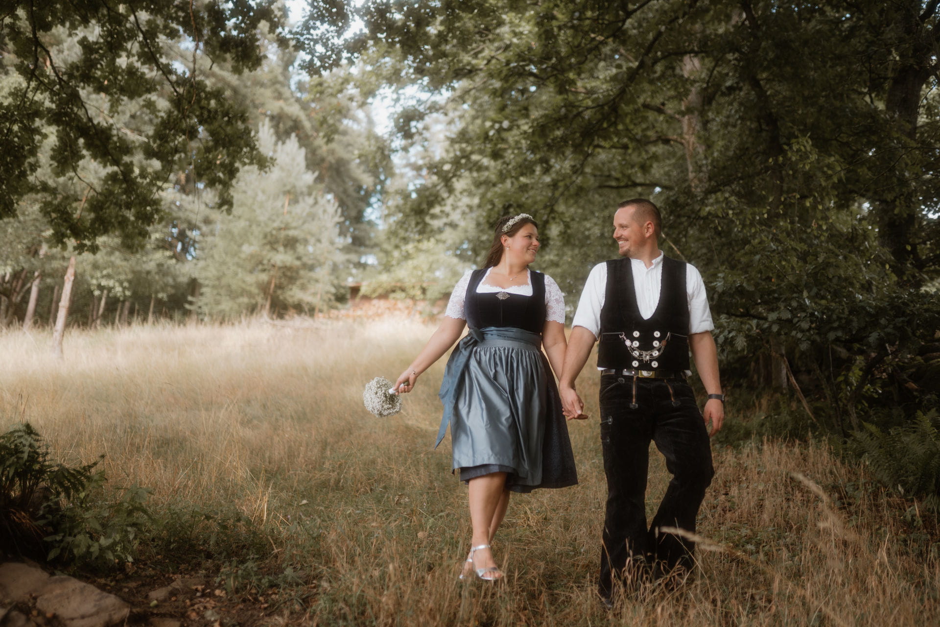 270 – IdaBaumann-Hochzeit-Standesamt-Tracht-Kluft-Trebgast-Dirndl-Bayreuth-Oberfranken3