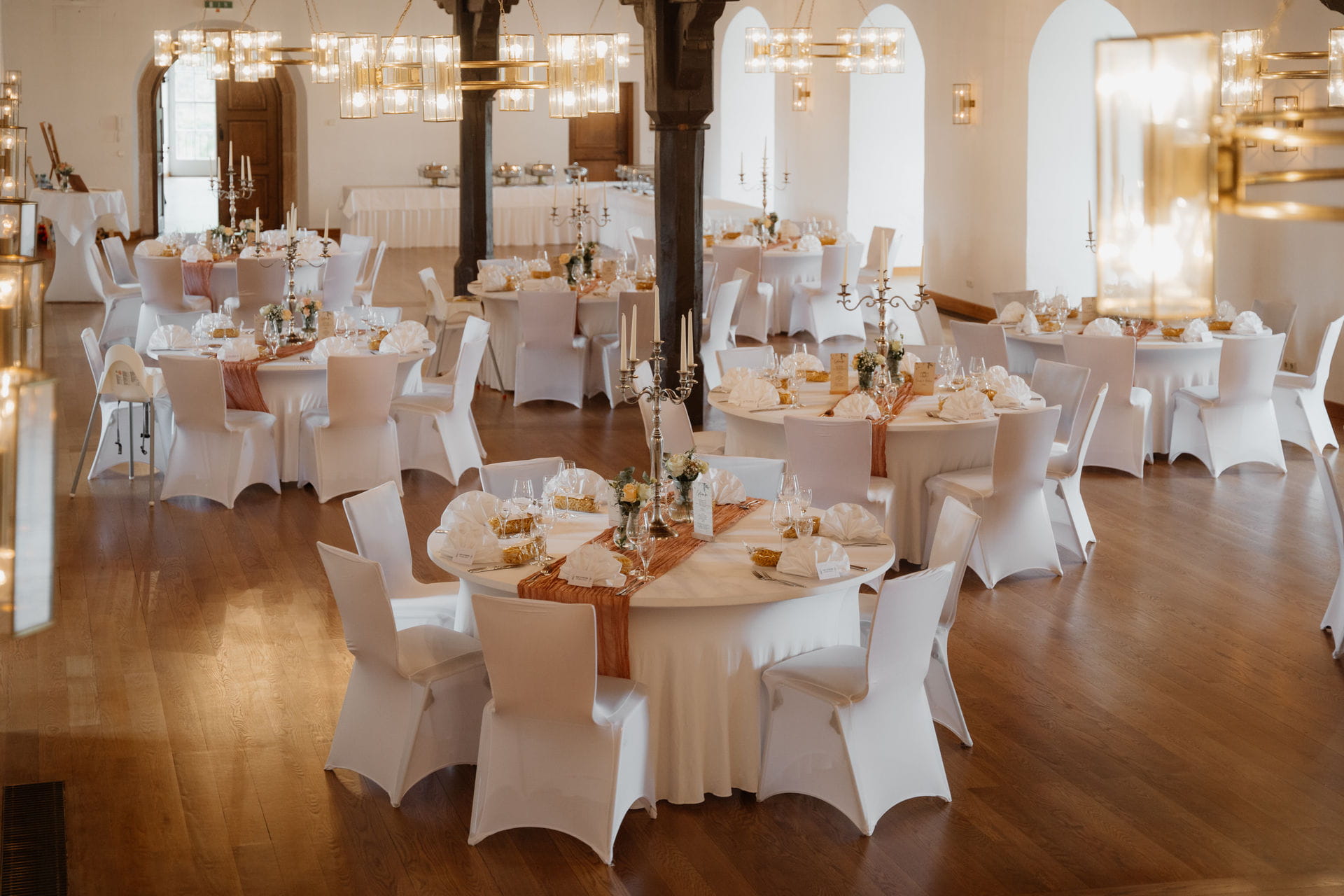 297 – IdaBaumann-Hochzeit-freie-trauung-standesamt-kulmbach-plassenburg11