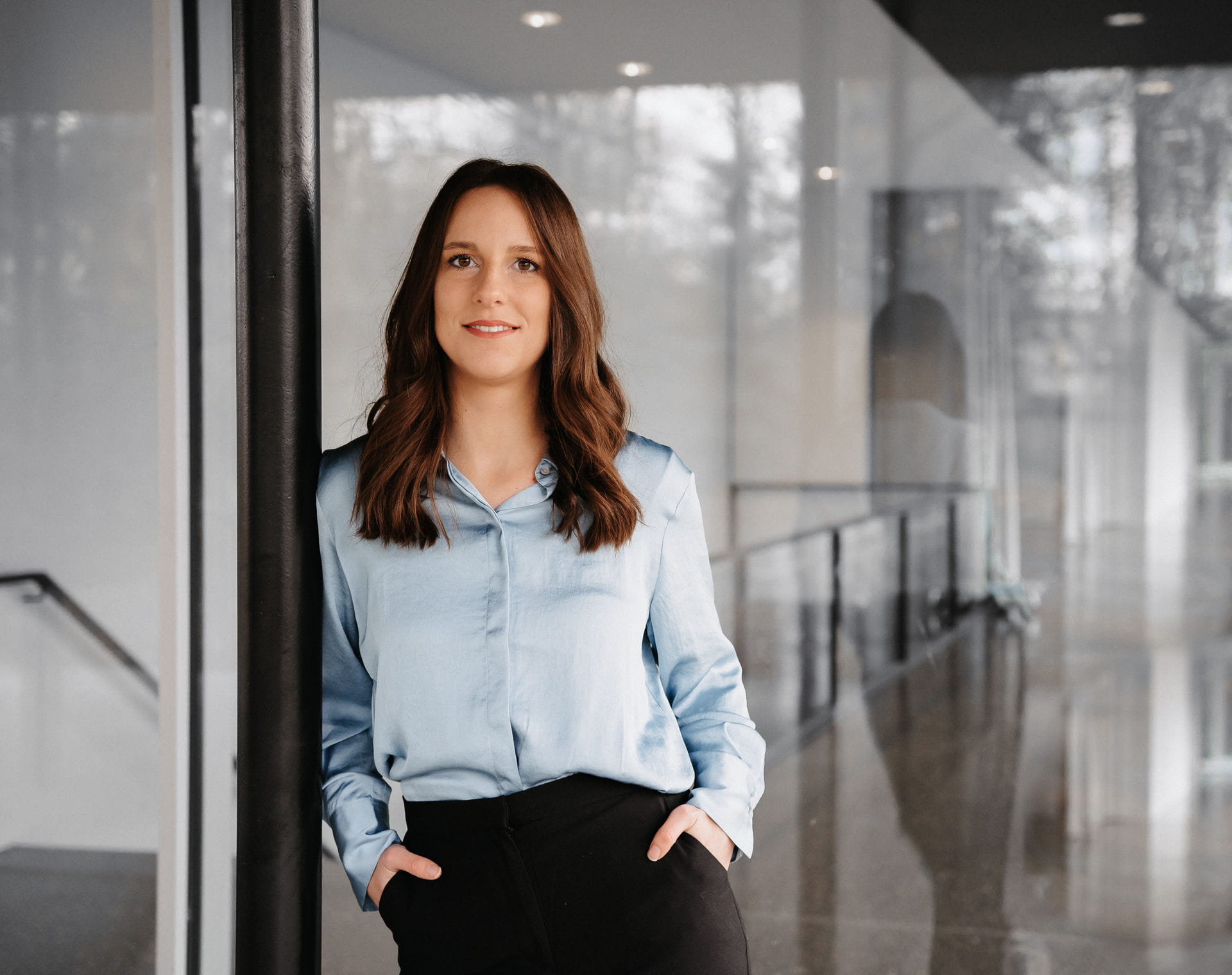 34 – IdaBaumann-Businessportrait-Bewerbungsfotos-Portrait-Job-Outdoor-Bayreuth23