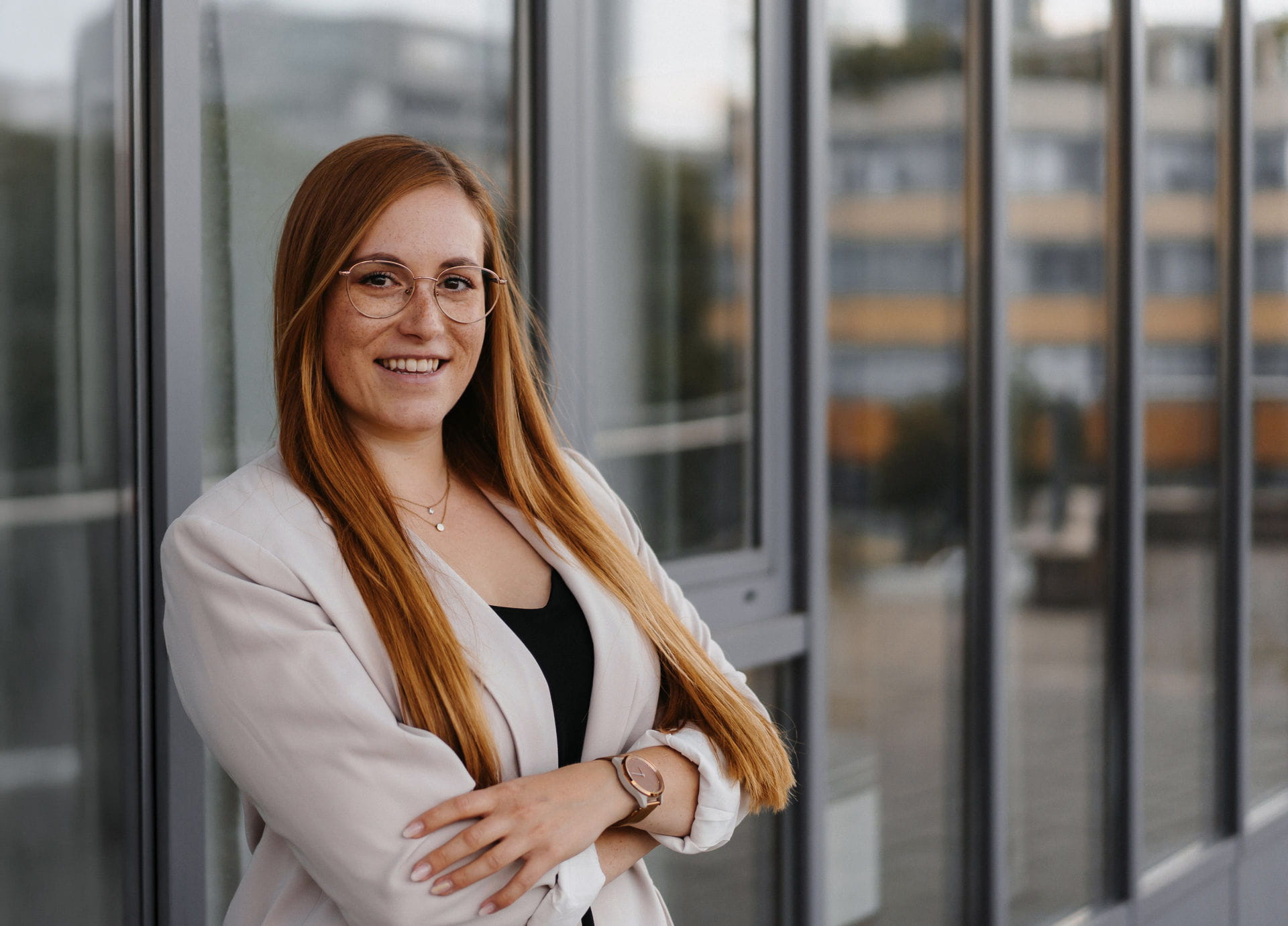 44 – IdaBaumann-Businessportrait-Bewerbungsfotos-Portrait-Job-Outdoor-Bayreuth33