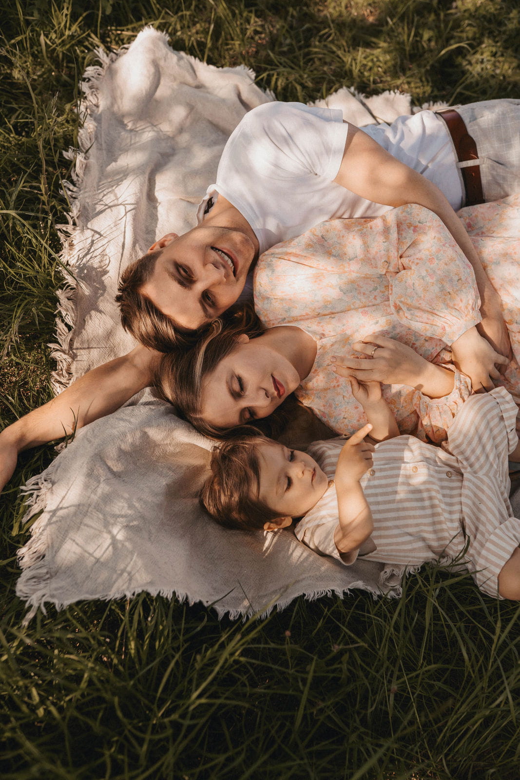 2 – IdaBaumann-Familienfotos-Familienshooting-Natur-Stillfotos-Motherhood-Family-Bayreuth1