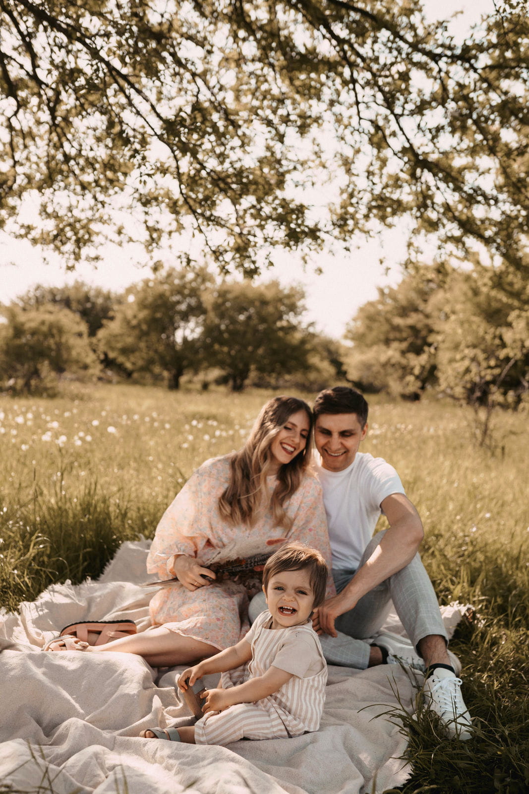 3 – IdaBaumann-Familienfotos-Familienshooting-Natur-Stillfotos-Motherhood-Family-Bayreuth2